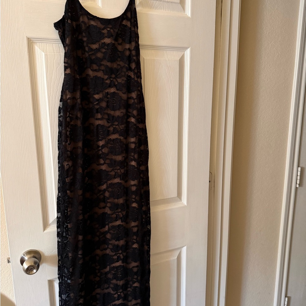 Elegant Black Lace Dress